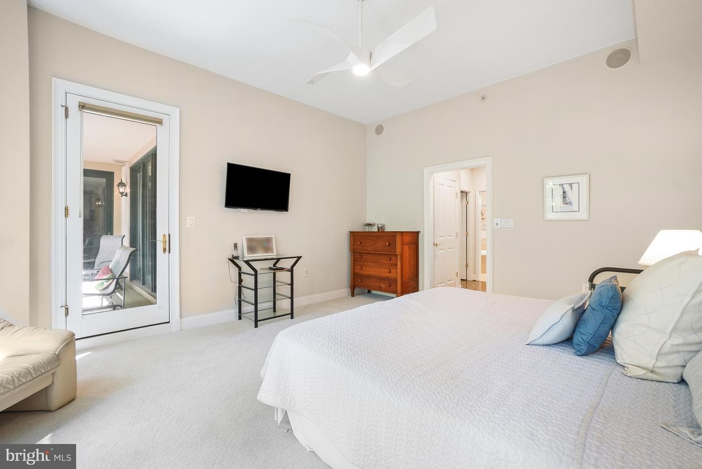 10401 Strathmore Park Court #404 photo 25