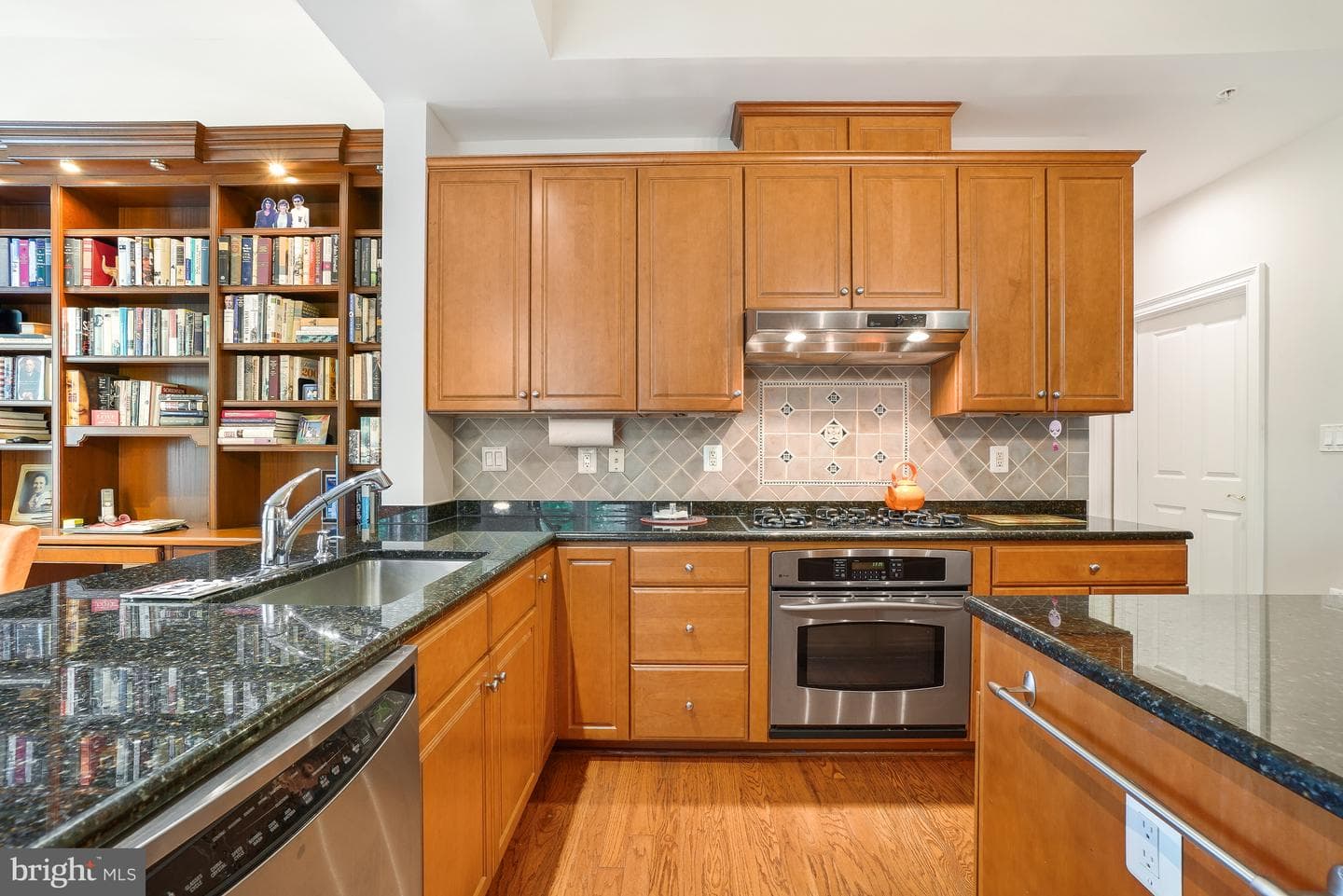 10401 Strathmore Park Court #404 photo 7