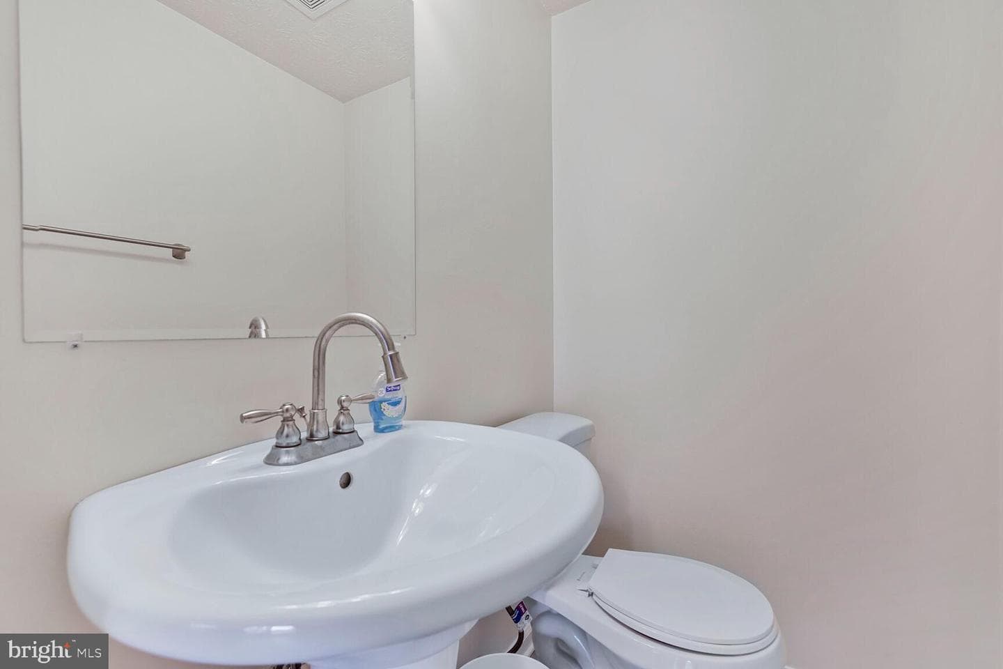 522 Palmtree Drive photo 7