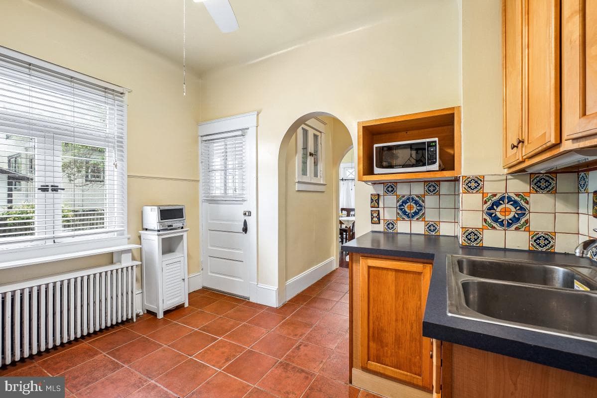 6 Philadelphia Avenue photo 14