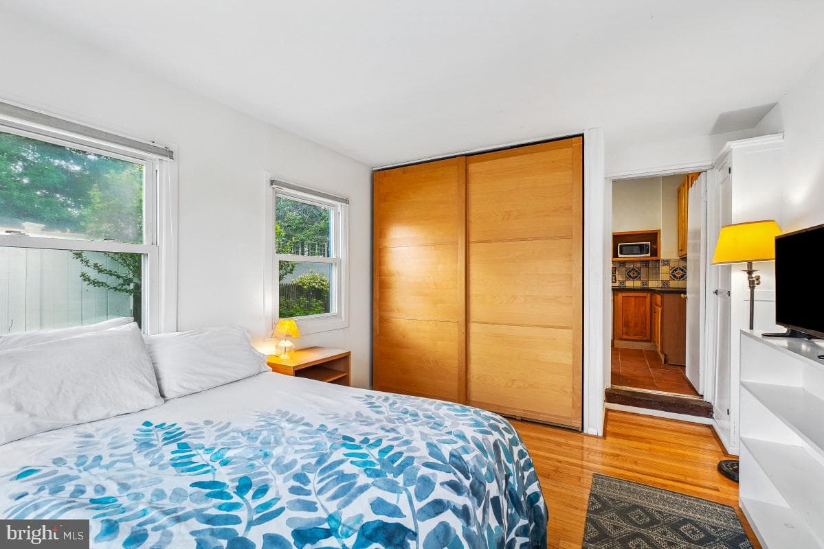 6 Philadelphia Avenue photo 17