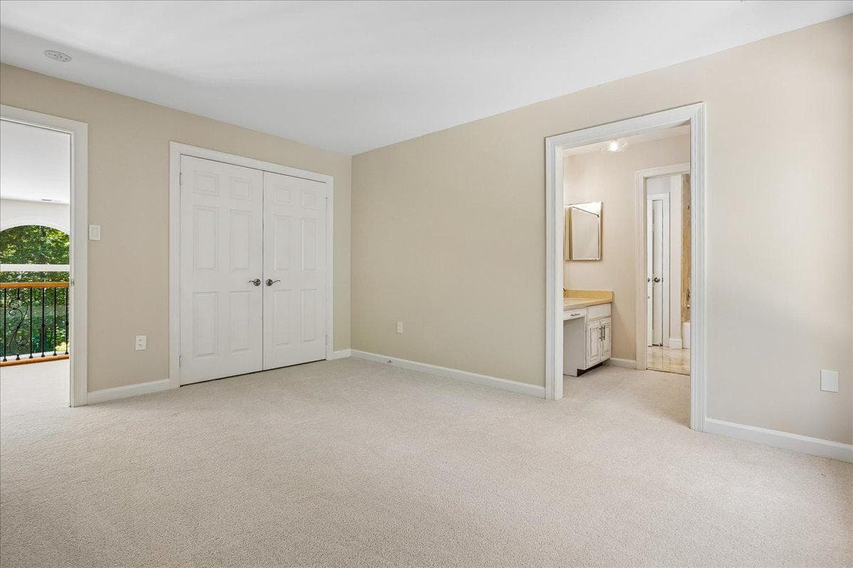 9455 Newbridge Drive photo 36