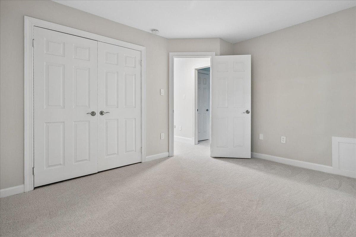 9455 Newbridge Drive photo 40