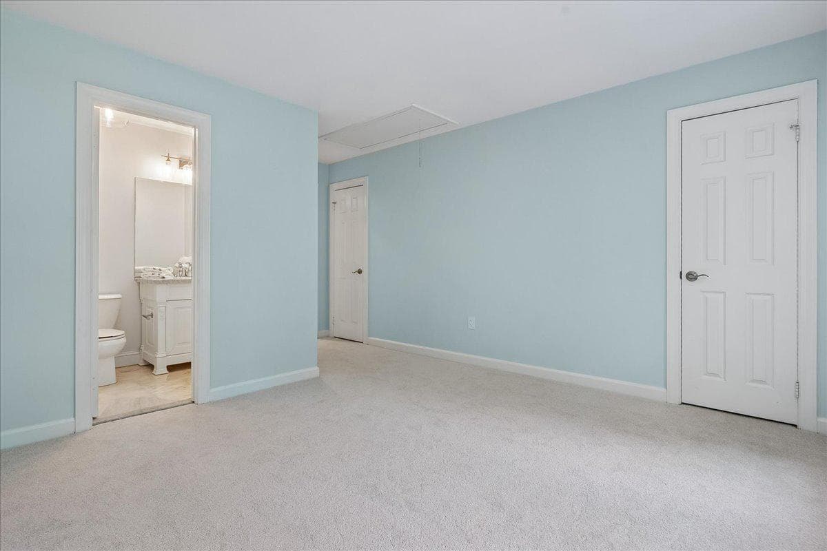 9455 Newbridge Drive photo 42