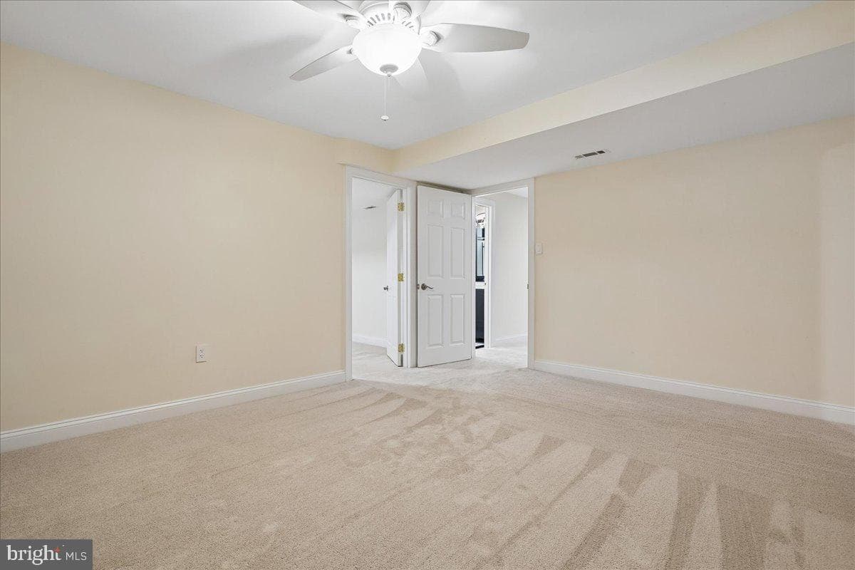 9455 Newbridge Drive photo 48