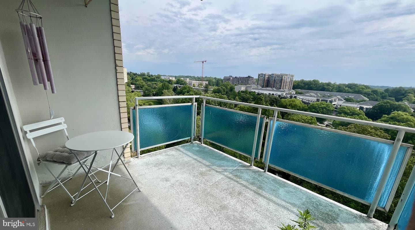 10201 Grosvenor Pl # 1412 photo 19