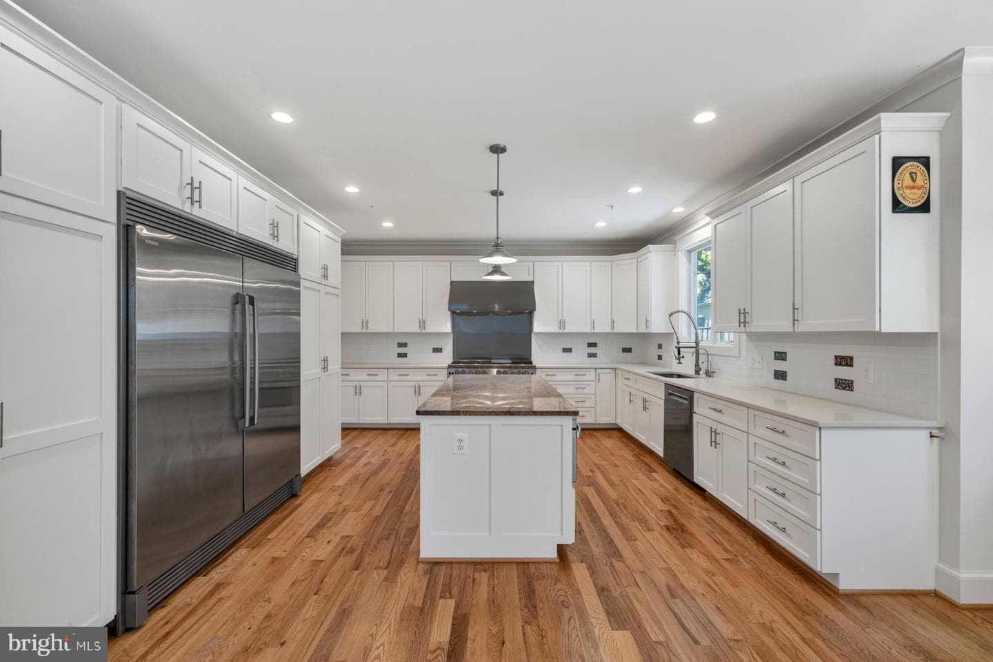 8905 Hempstead Avenue photo 19