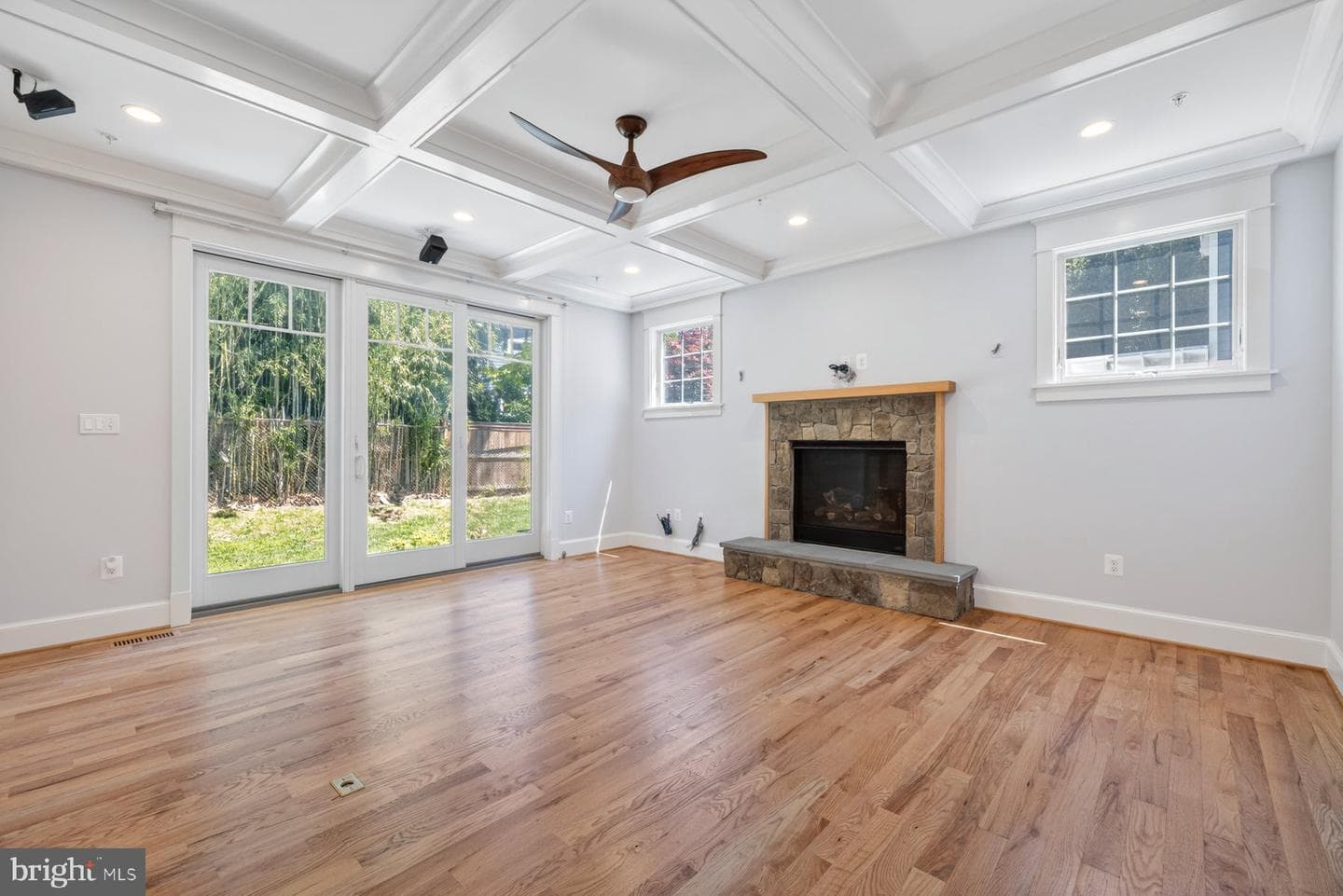 8905 Hempstead Avenue photo 24
