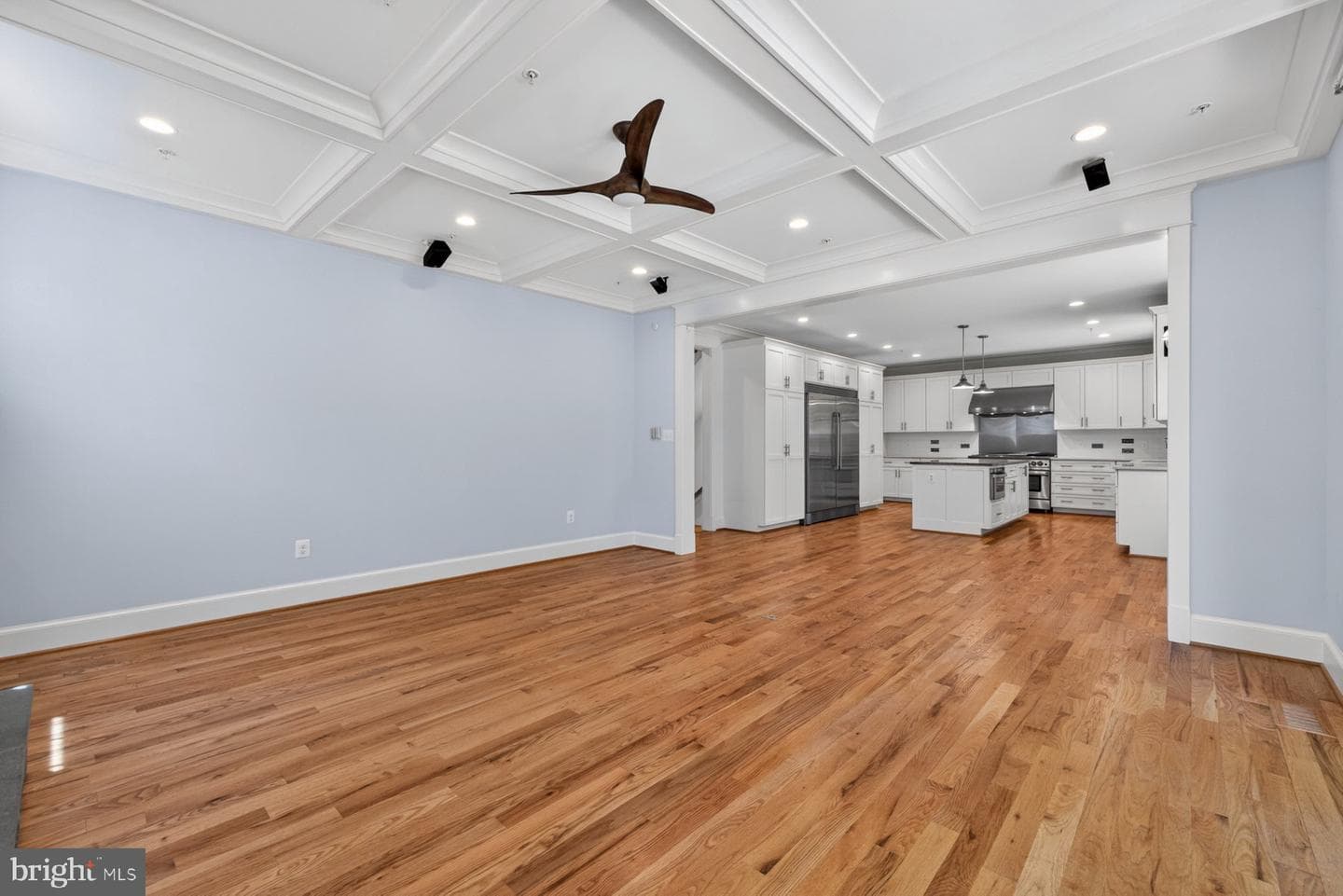 8905 Hempstead Avenue photo 26