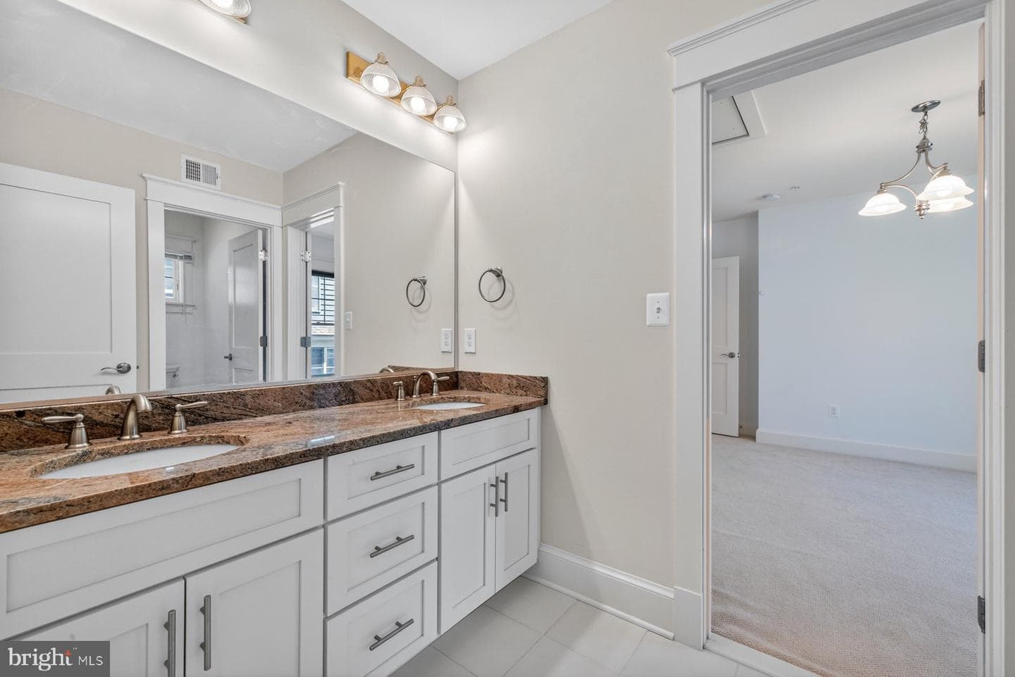 8905 Hempstead Avenue photo 34