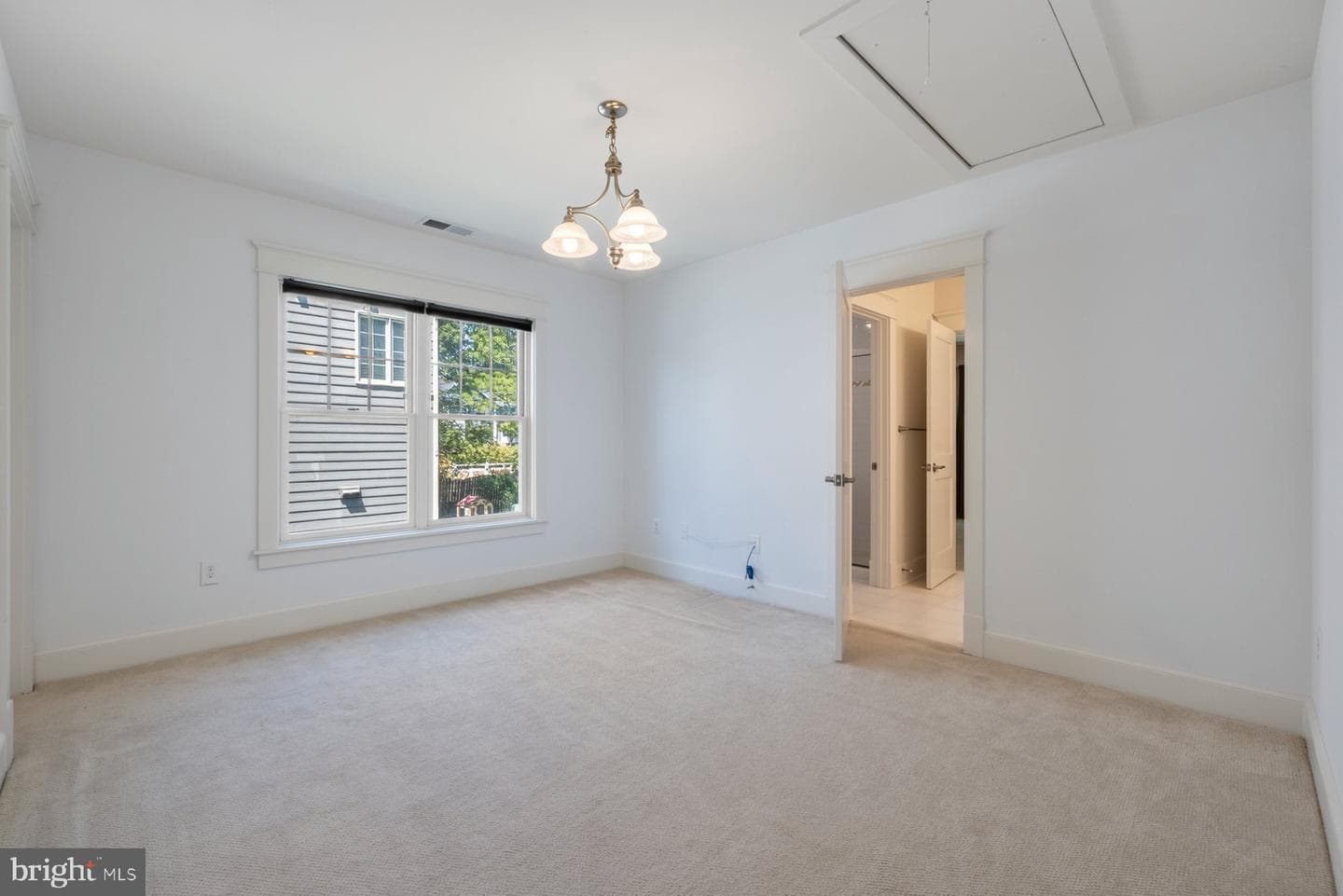 8905 Hempstead Avenue photo 36