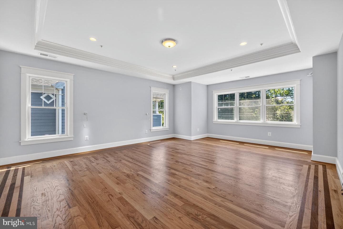8905 Hempstead Avenue photo 43