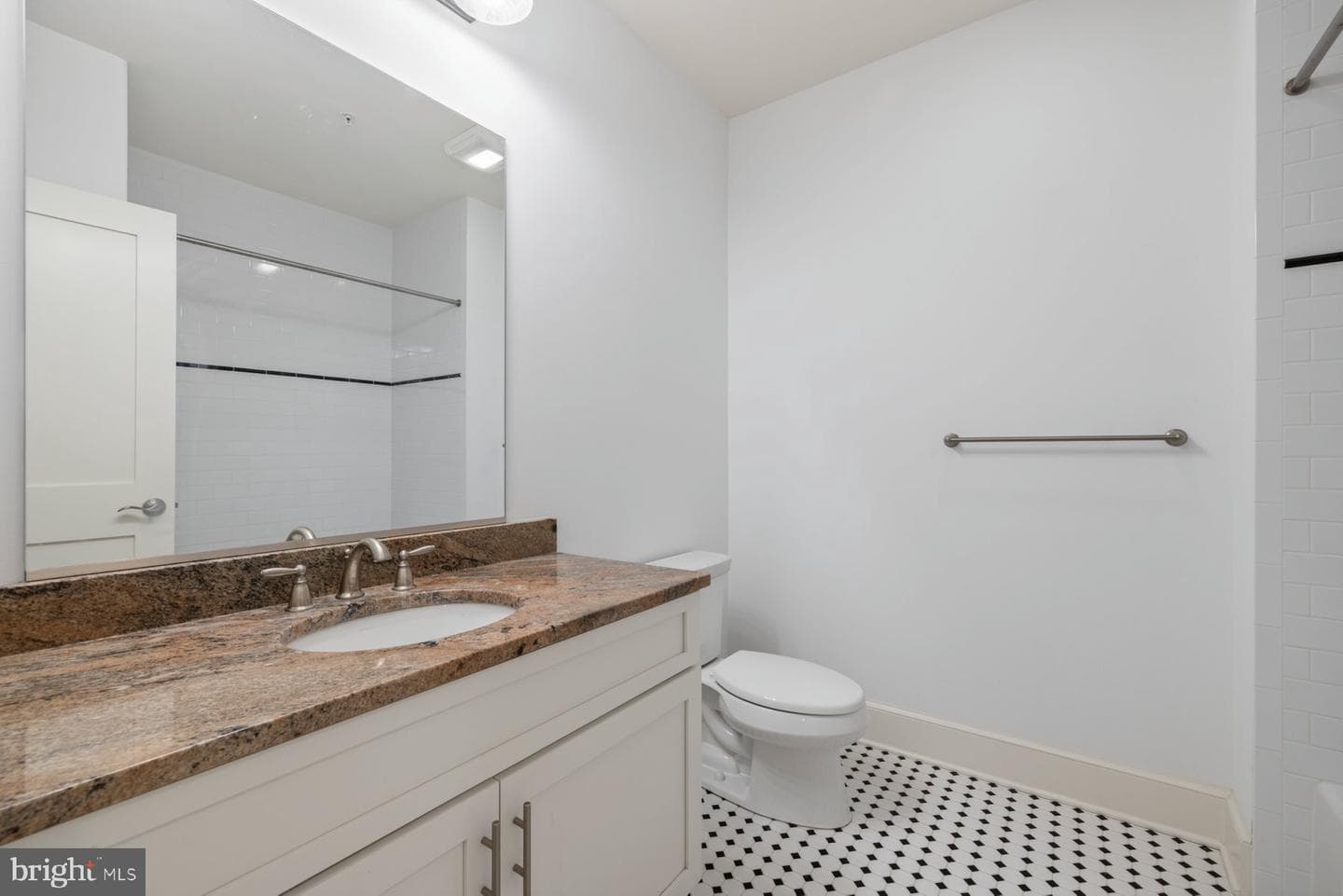 8905 Hempstead Avenue photo 56
