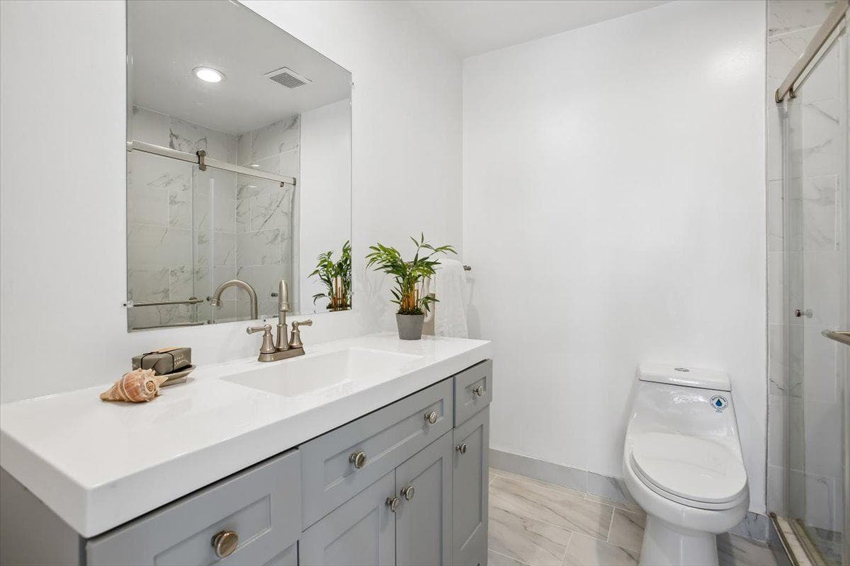 5229 King Charles Way # 1-6 photo 32