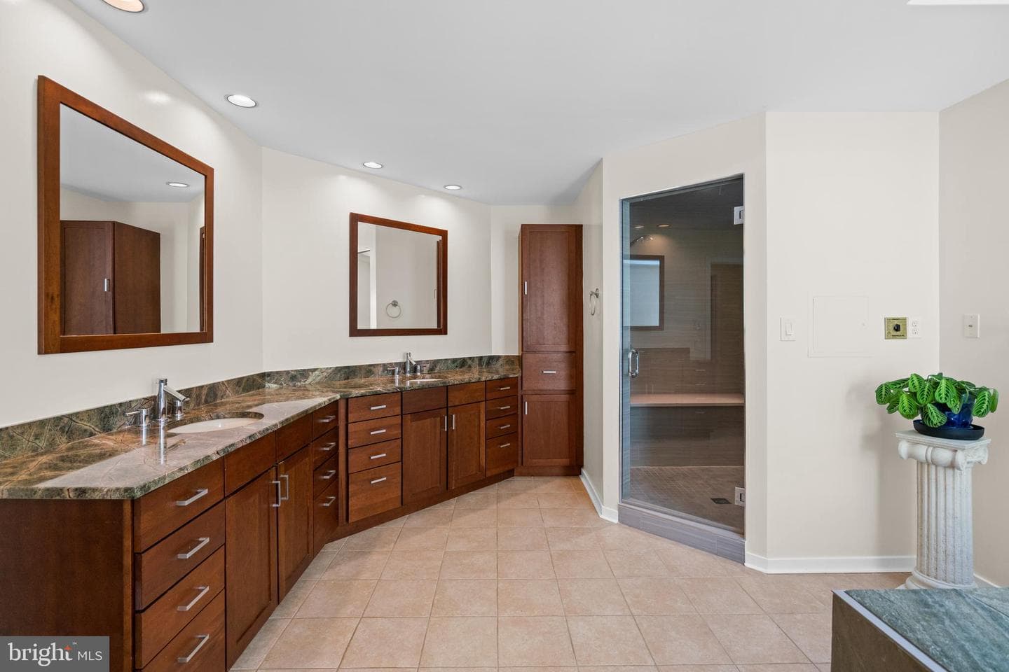 6825 Capri Place photo 23