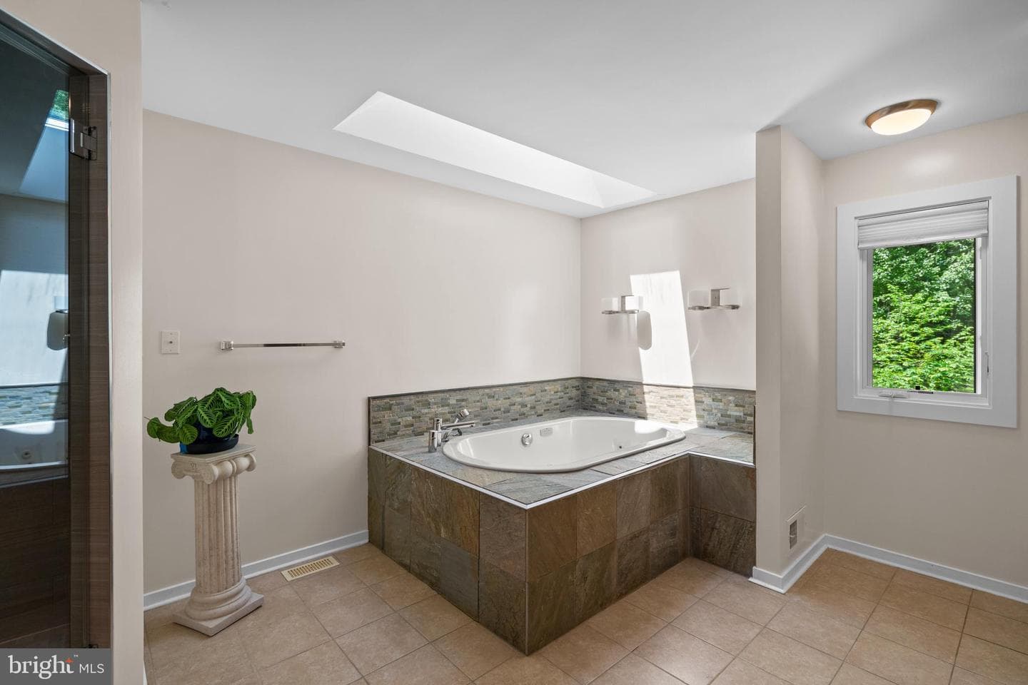 6825 Capri Place photo 25