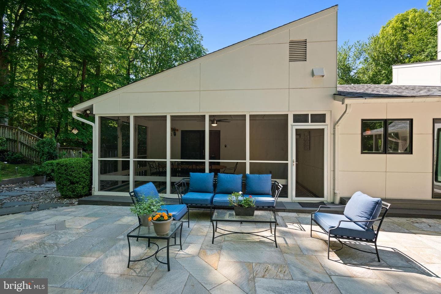 6825 Capri Place photo 43