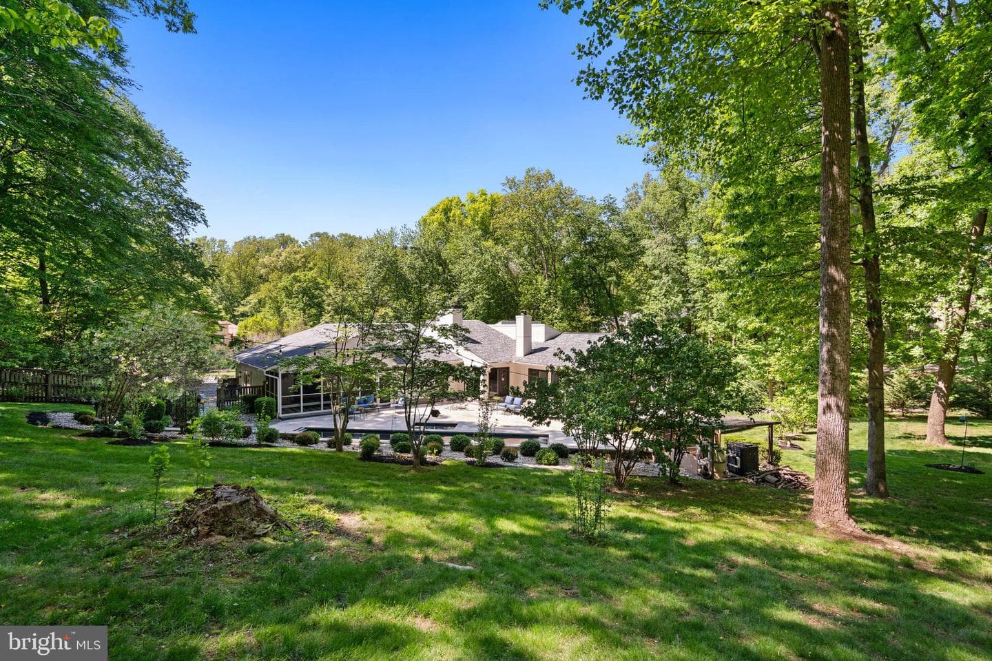 6825 Capri Place photo 54