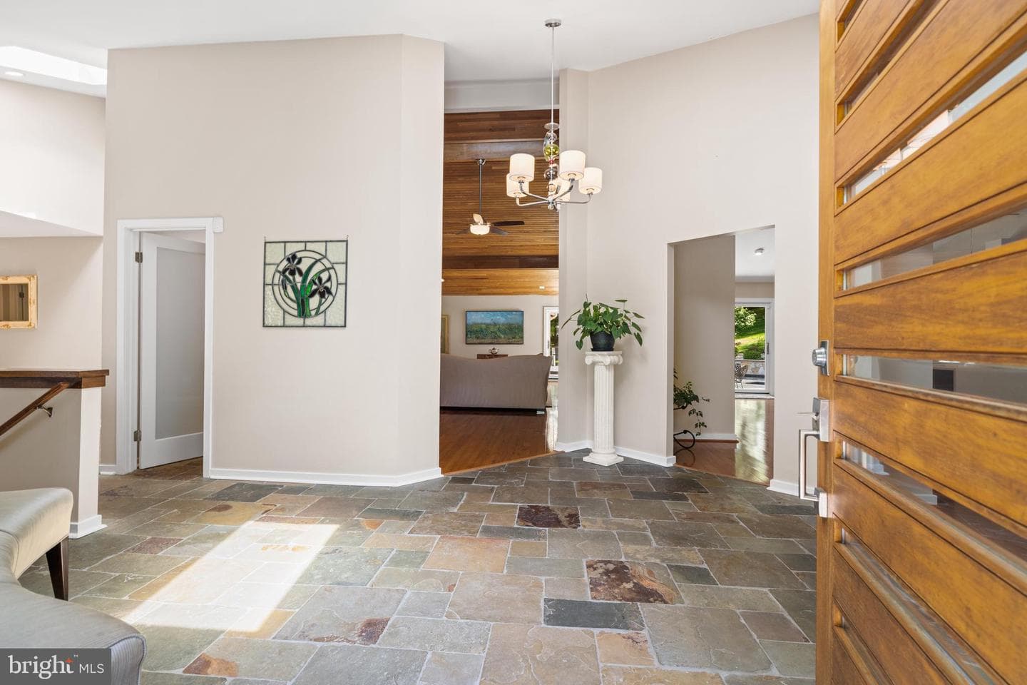 6825 Capri Place photo 7