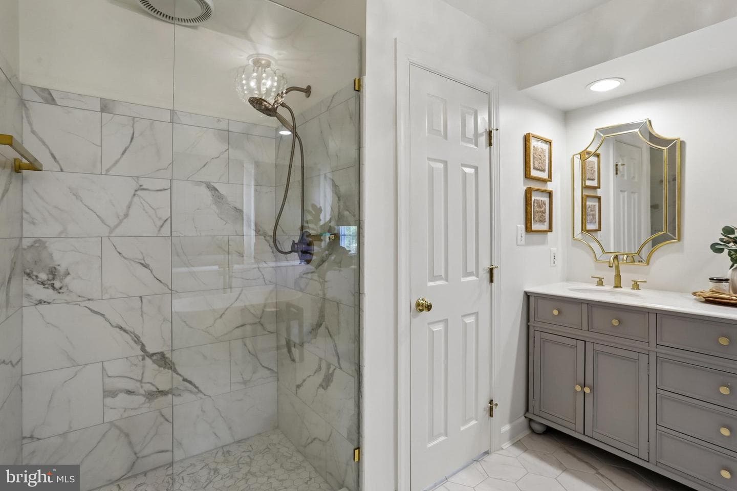 9904 Founders Way photo 24