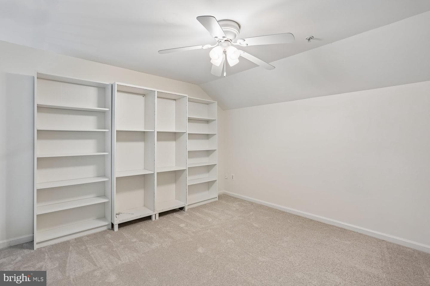 708 Market Street E photo 28