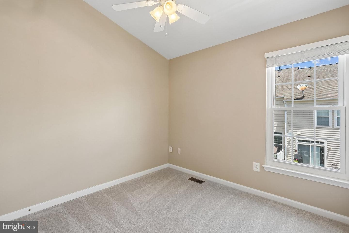 708 Market Street E photo 31