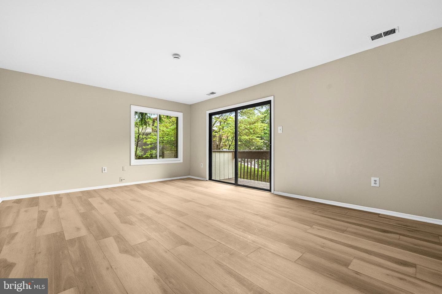 9110 Centerway Road photo 14