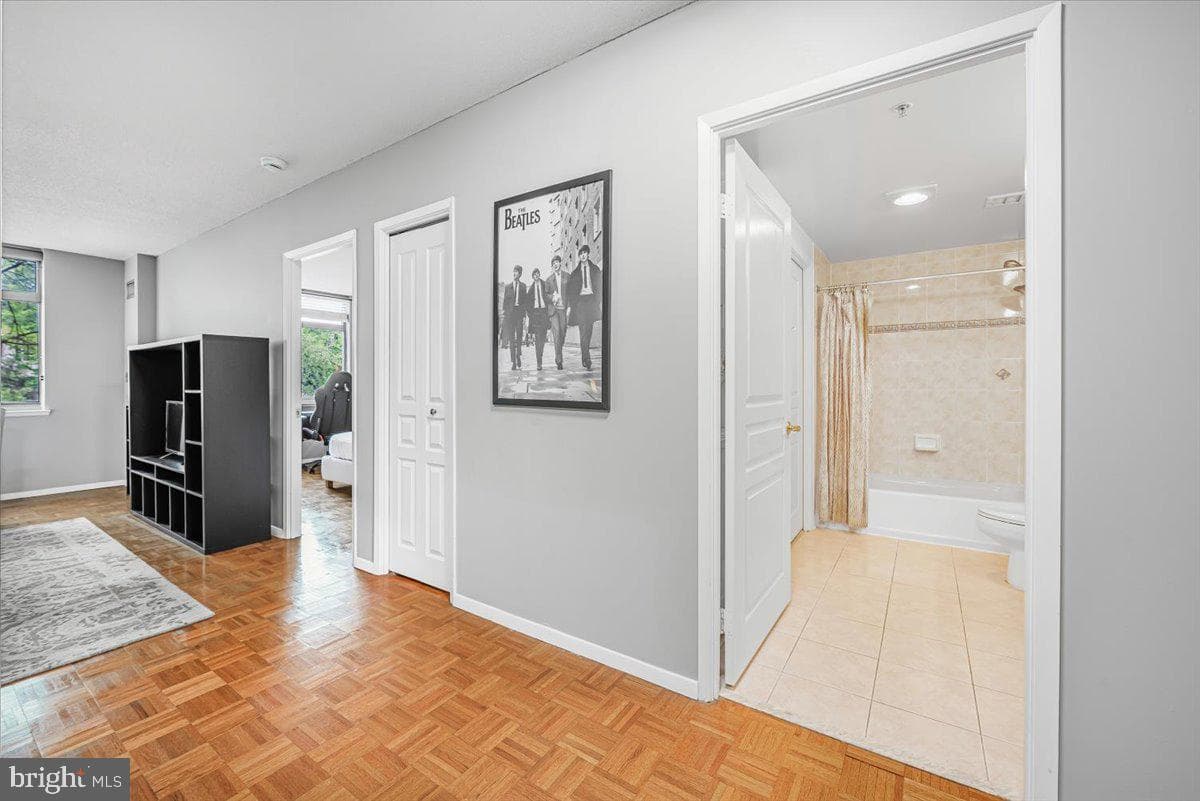 7111 Woodmont Ave # 308 photo 11