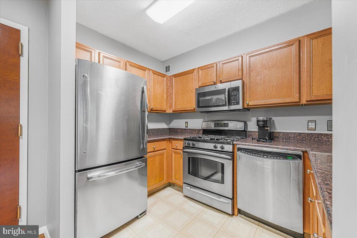 7111 Woodmont Ave # 308 photo 8