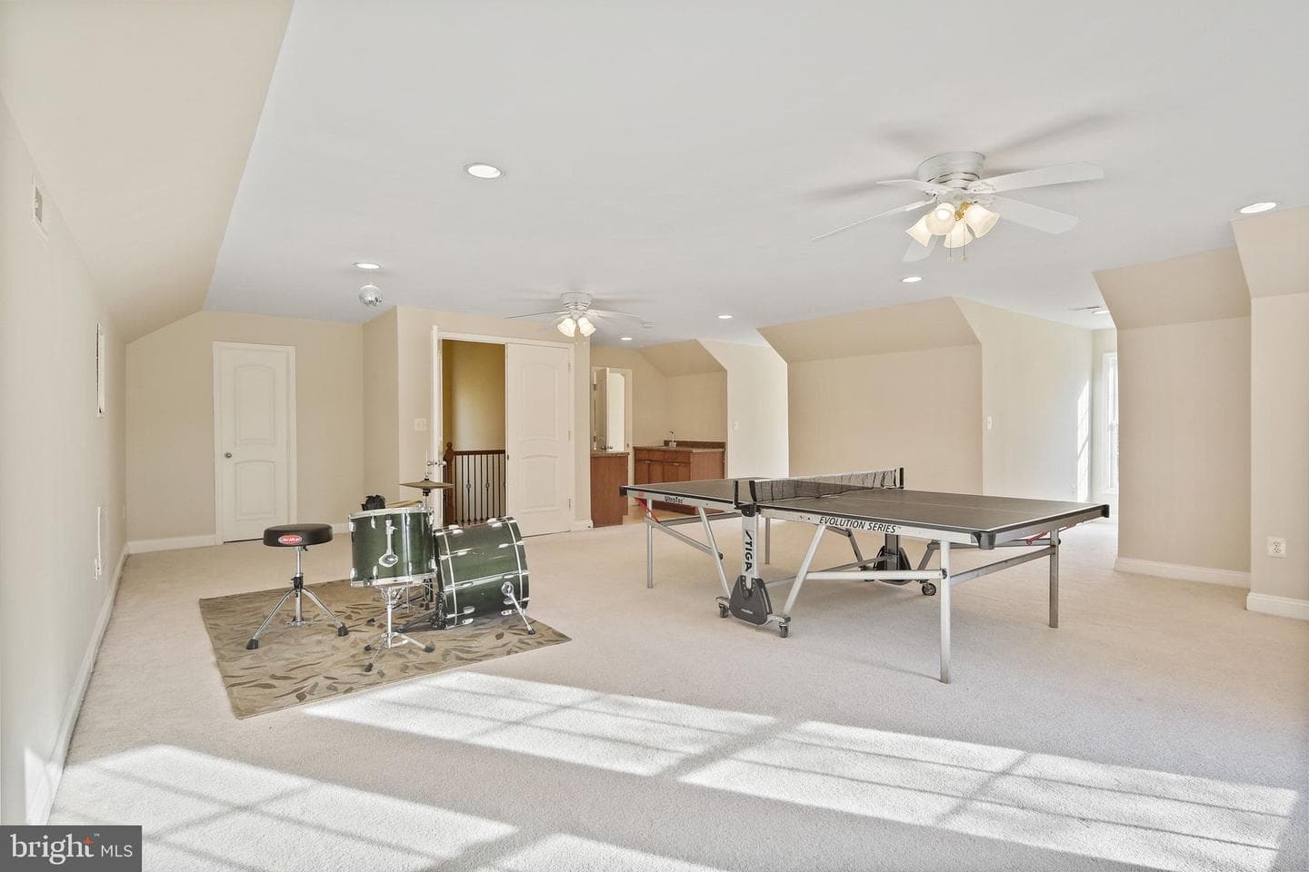 518 Calvin Lane photo 38
