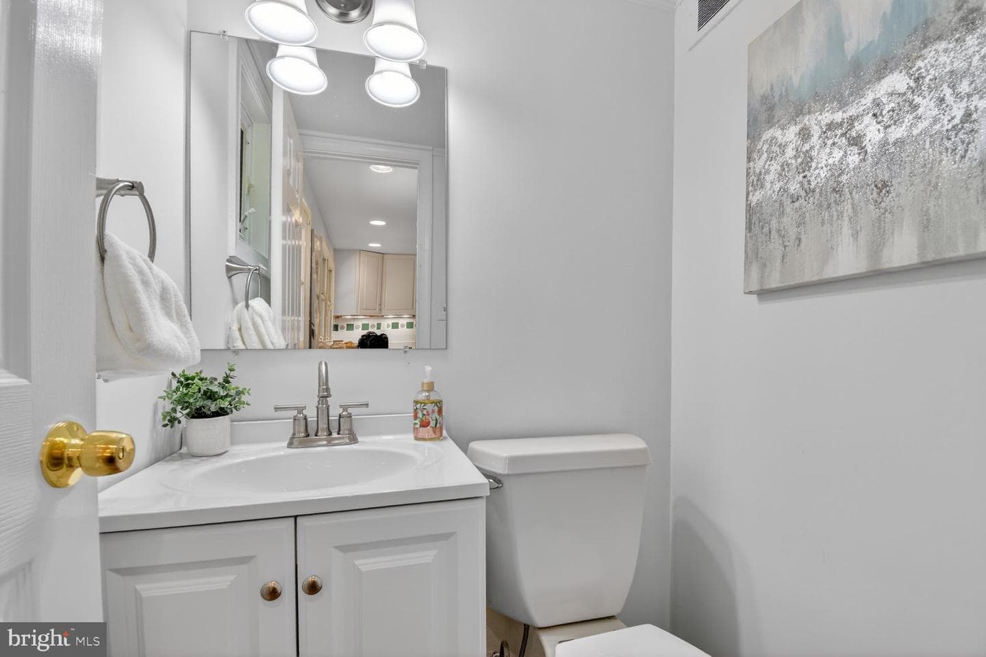 4401 Ferrara Drive photo 22