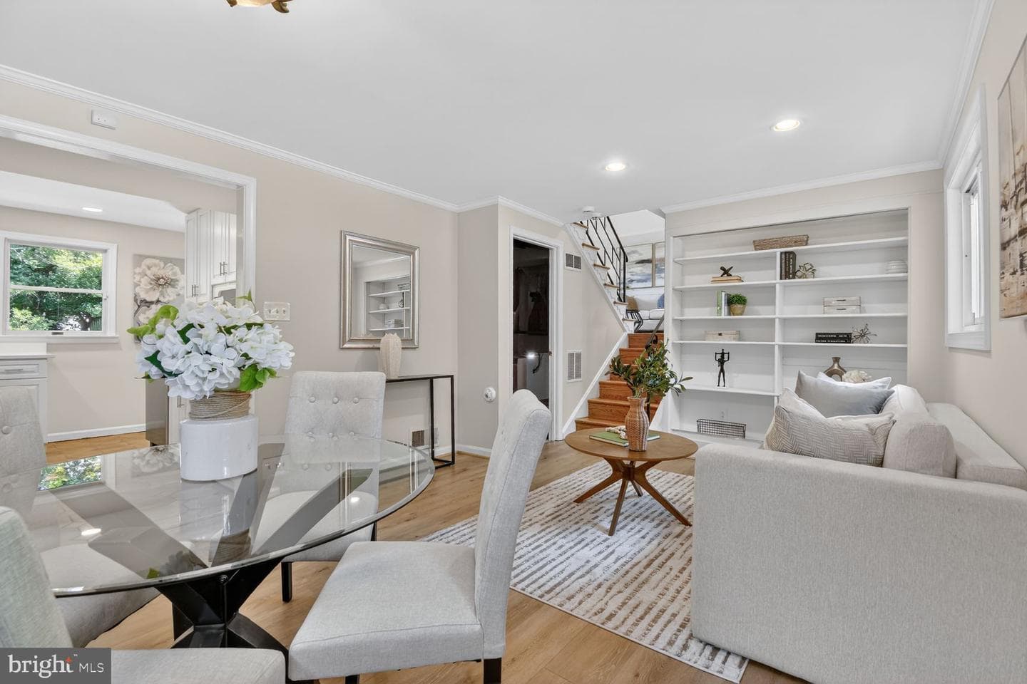 4401 Ferrara Drive photo 9