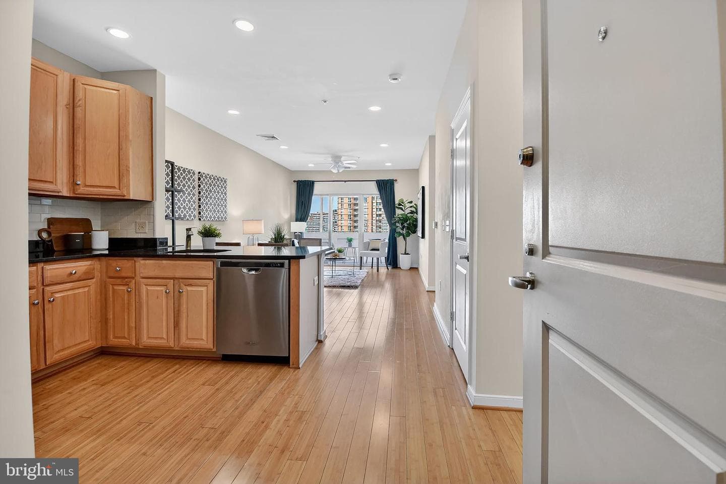 8045 Newell Street #504 photo 2