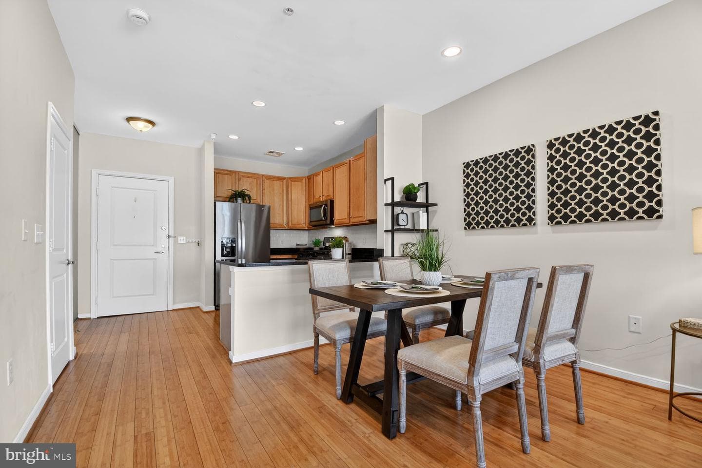 8045 Newell Street #504 photo 7