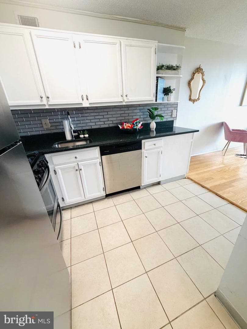 5225 Pooks Hill Road #615s photo 4