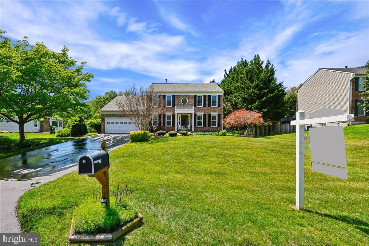 14304 Shoreham Drive photo 2