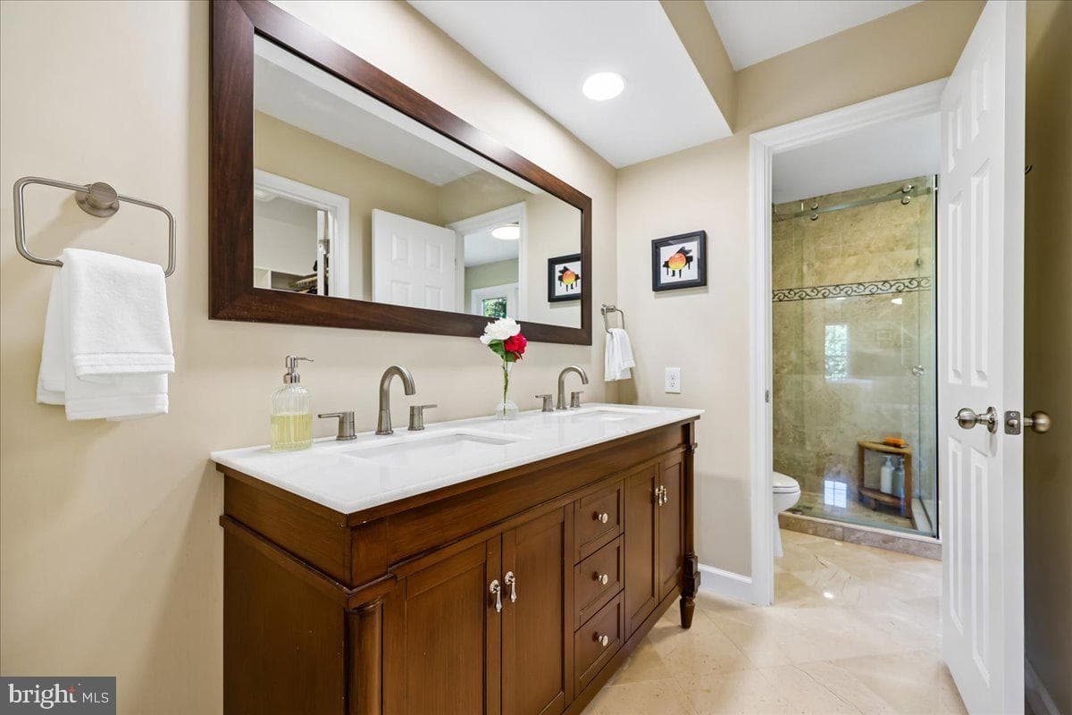 14304 Shoreham Drive photo 61