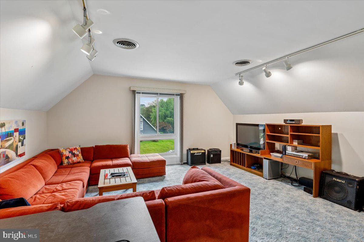 18705 Heritage Hills Drive photo 32