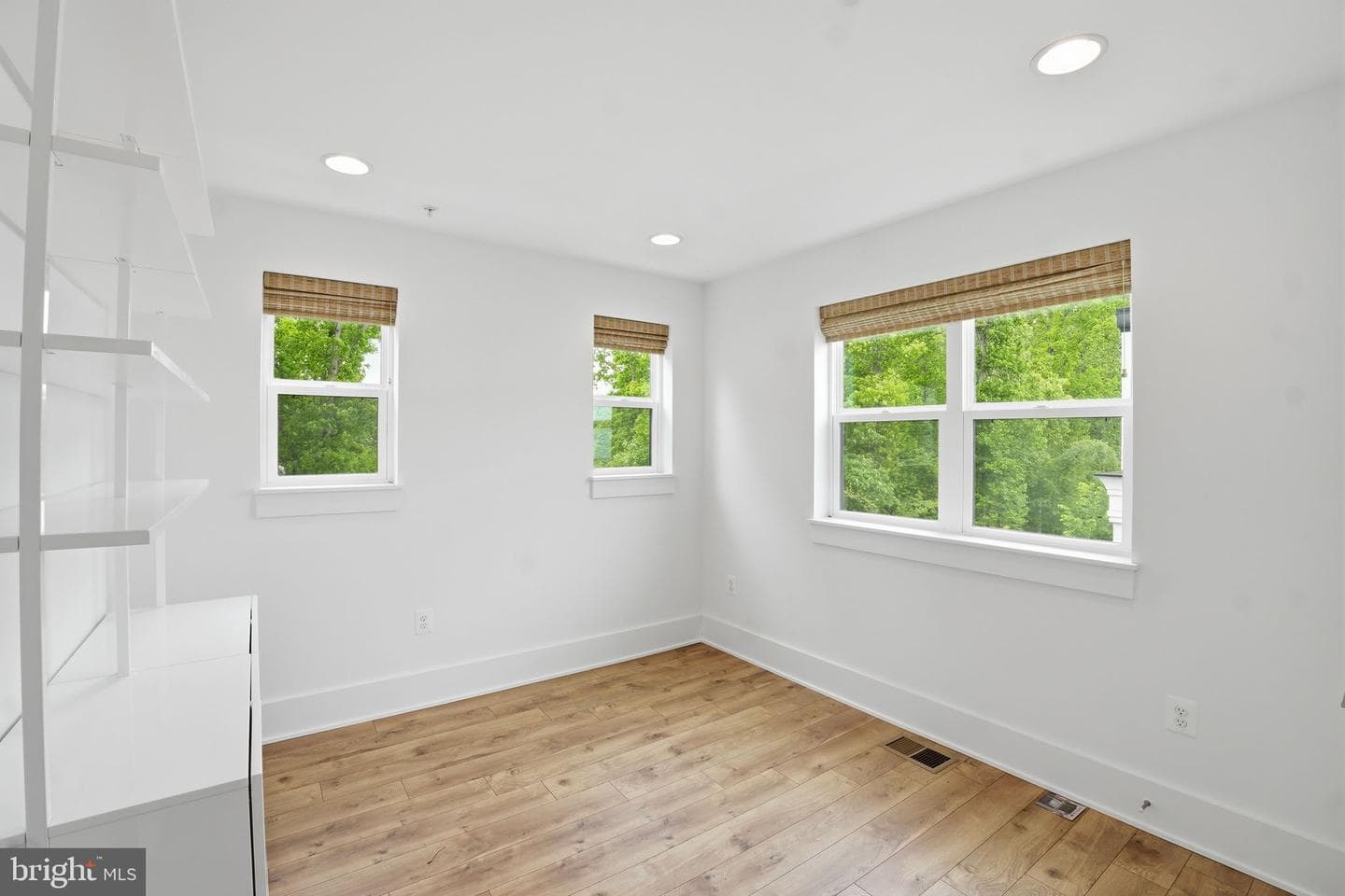 11400 Emerald Park Road photo 33