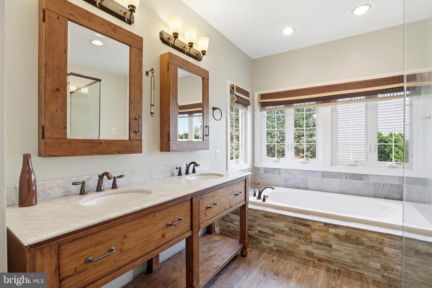13903 Bromfield Road photo 22