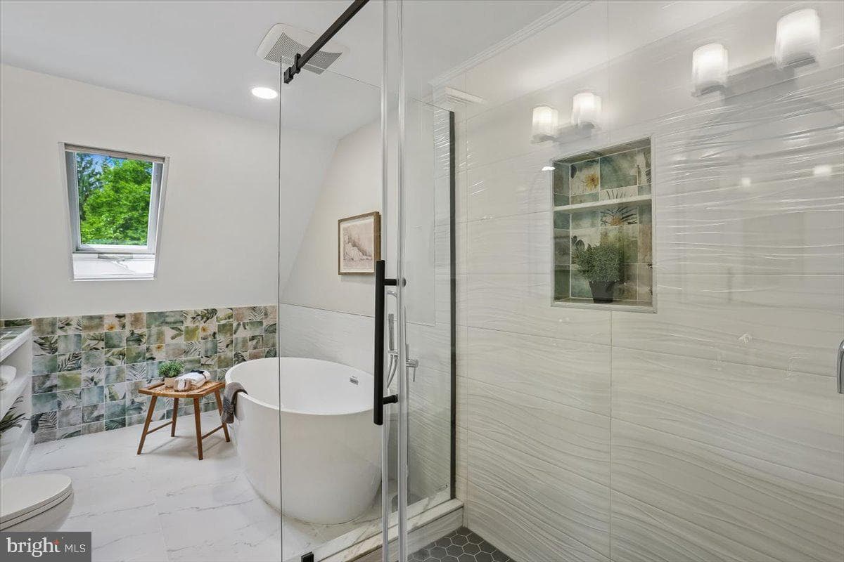 11427 Bedfordshire Avenue photo 36
