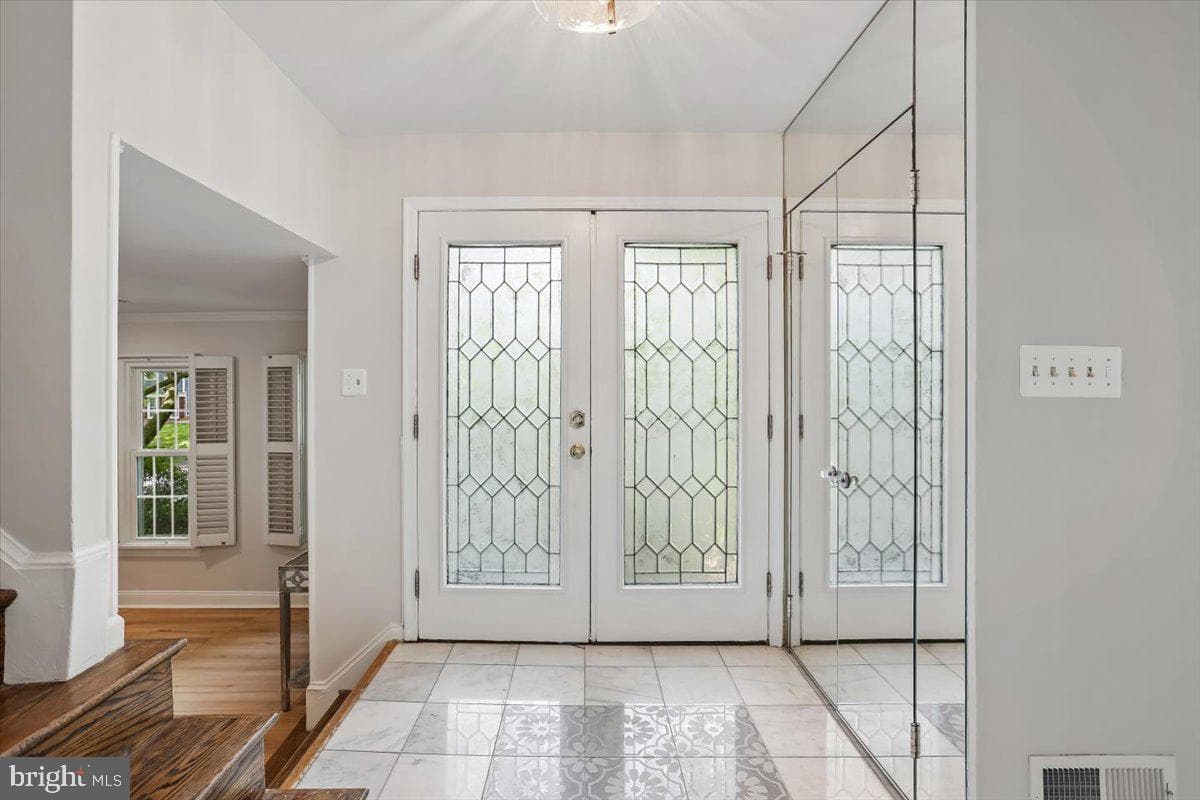 11427 Bedfordshire Avenue photo 4