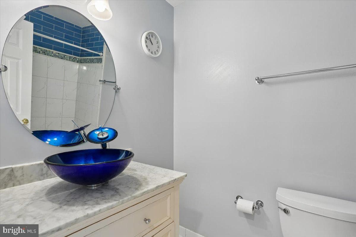11427 Bedfordshire Avenue photo 57