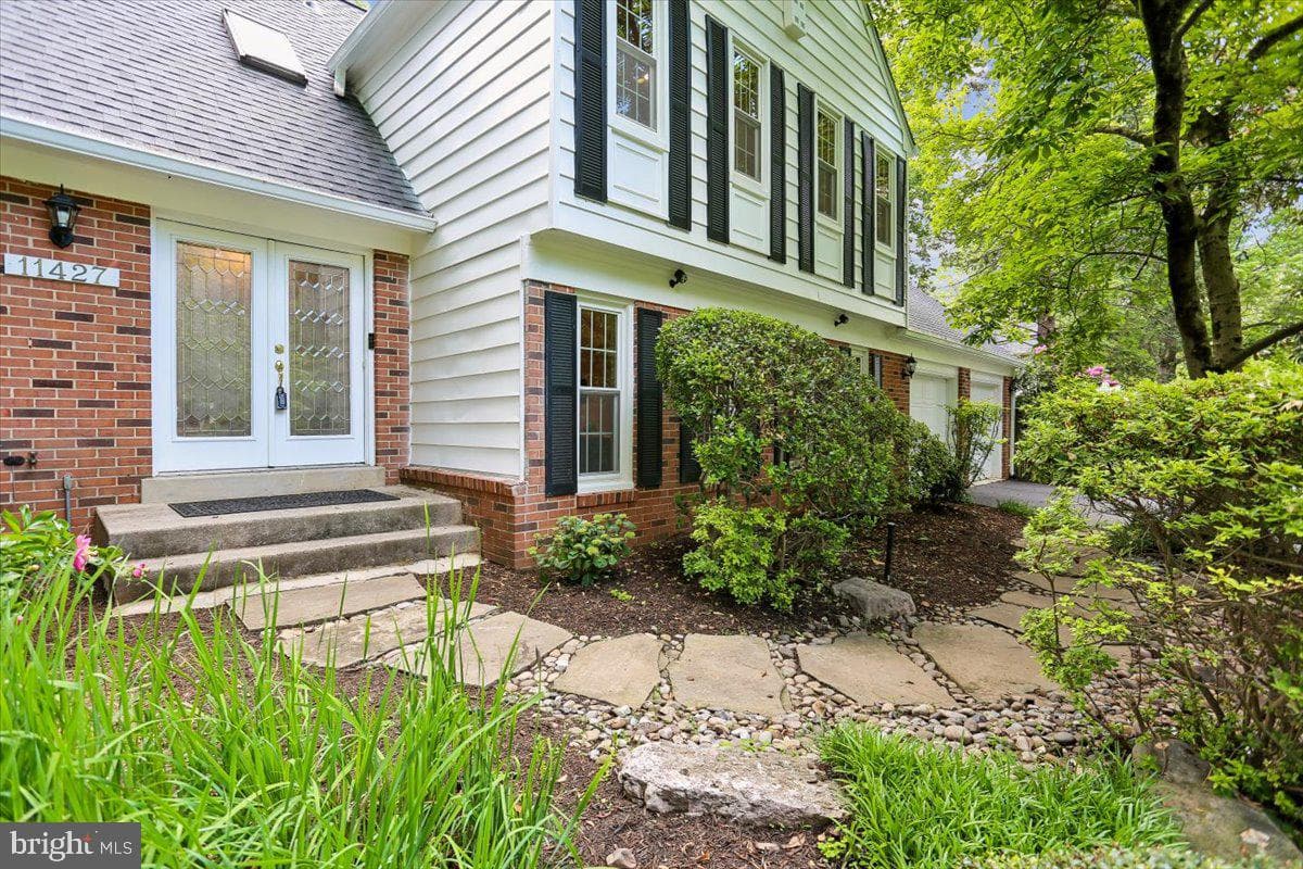 11427 Bedfordshire Avenue photo 65