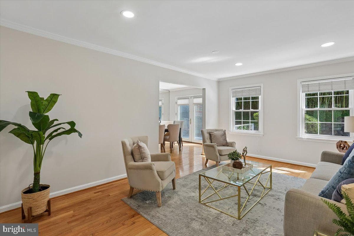 11427 Bedfordshire Avenue photo 9