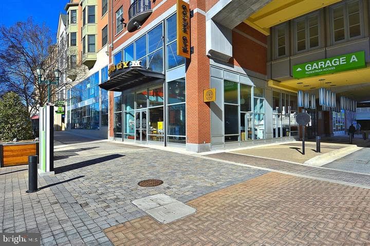 180 New Mark Esplanade photo 51