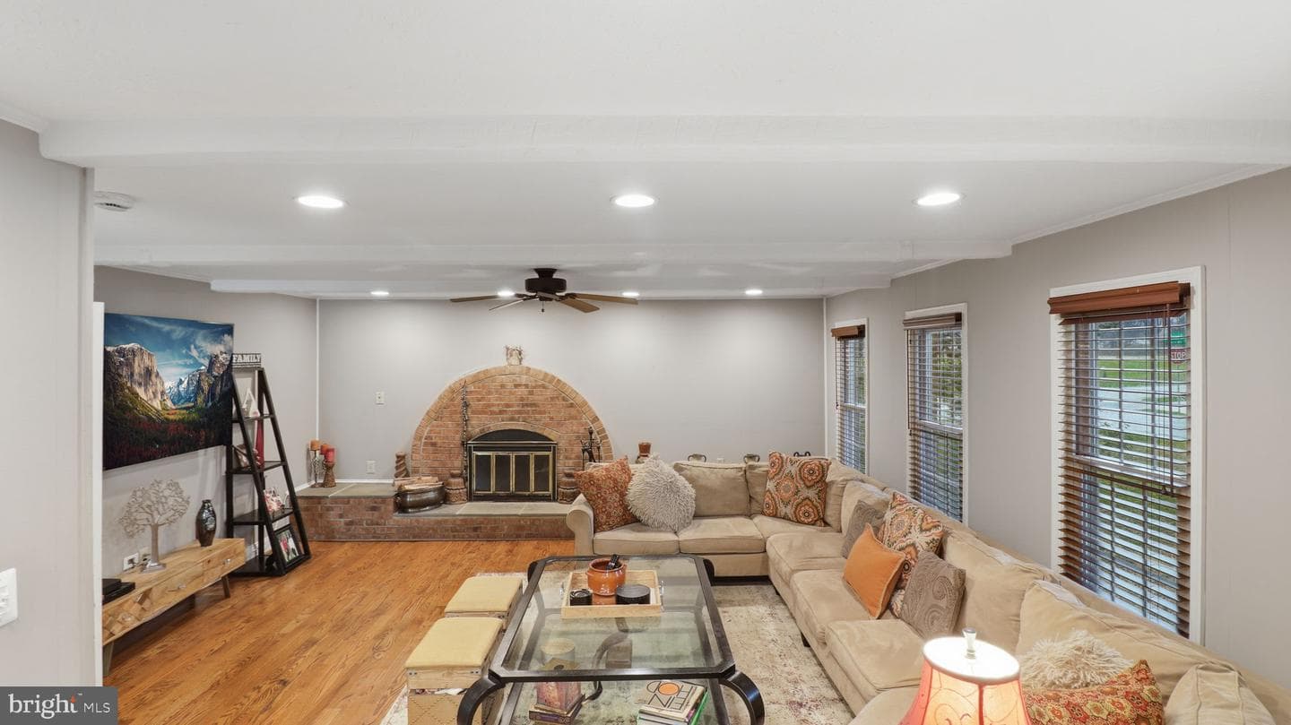 15501 Peach Leaf Lane photo 42