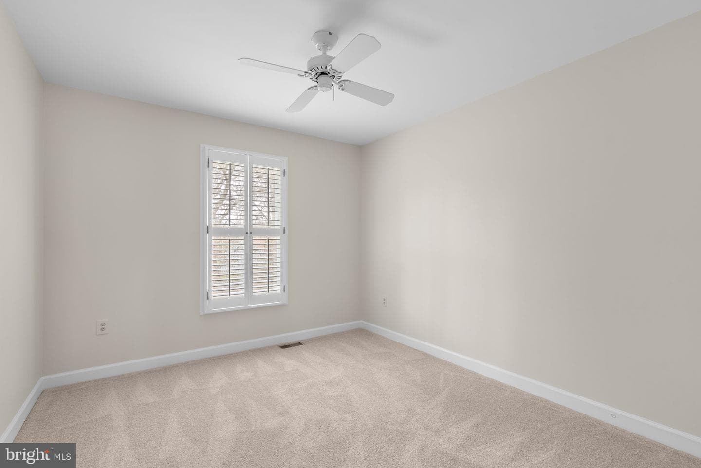 5820 Winegrove Court photo 26