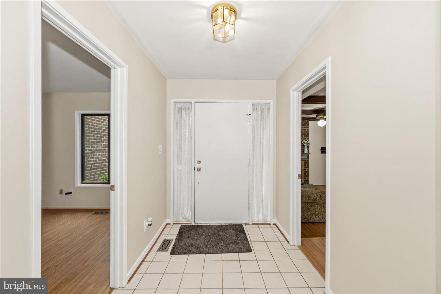 9700 Shadow Oak Drive photo 3