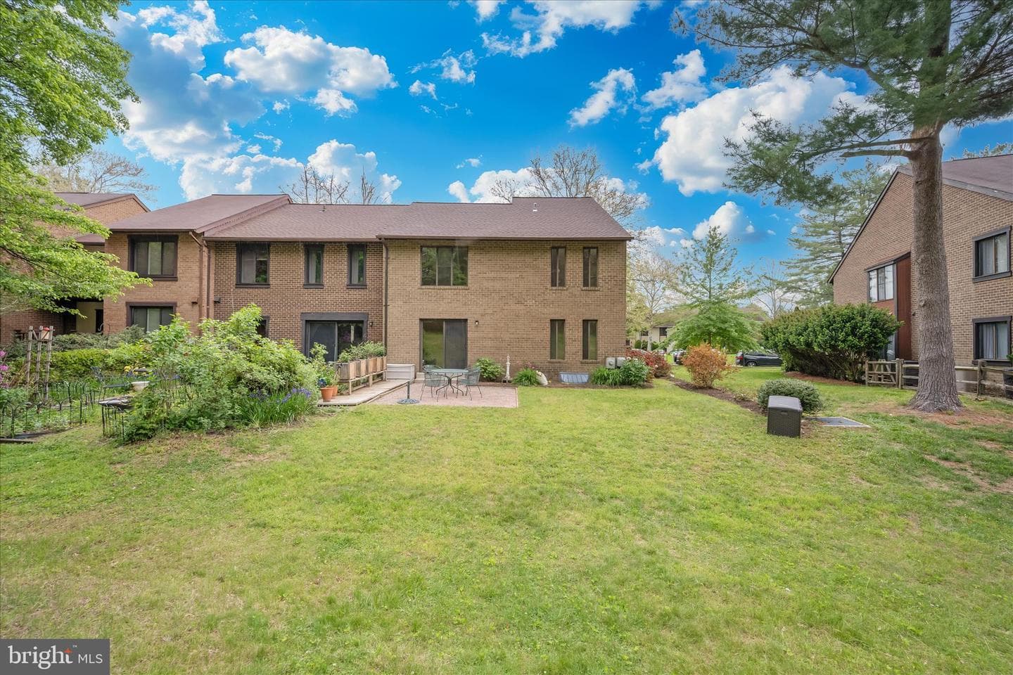 9700 Shadow Oak Drive photo 56